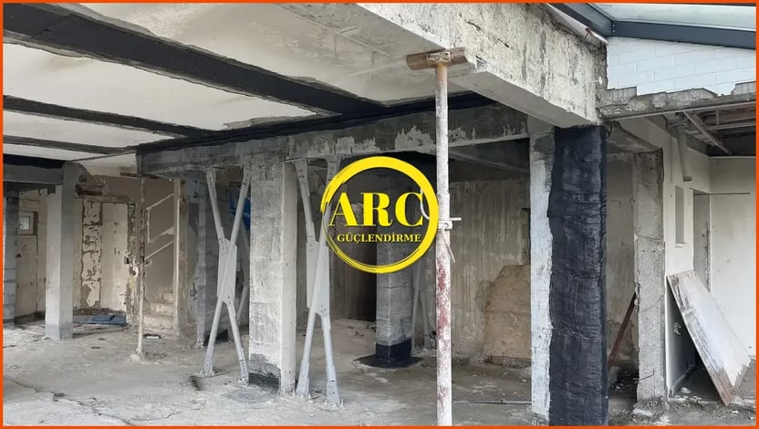 Öne çıkan resim: CFRP Kolon Güçlendirme: Yapısal Güvenliği Maksimize Et